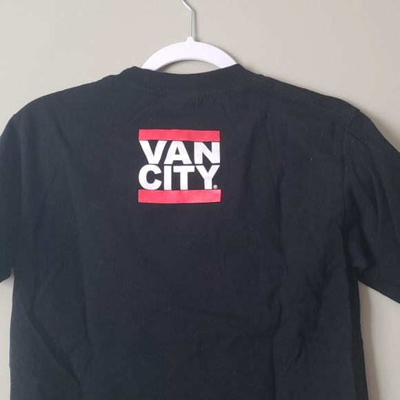 VAN CITY black tee - Picture 2 of 5